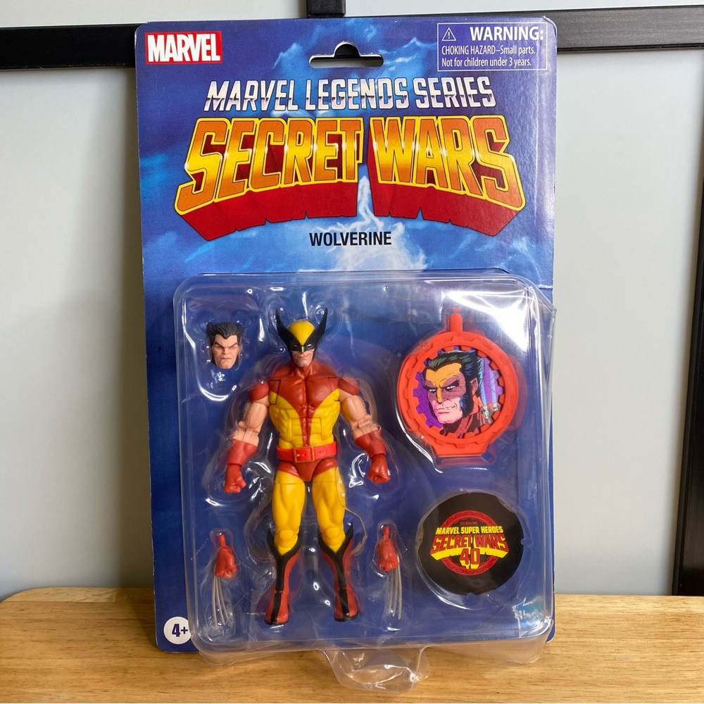 Marvel Legends Series Secret Wars Wolverine Super Hero Action Figure with Shield